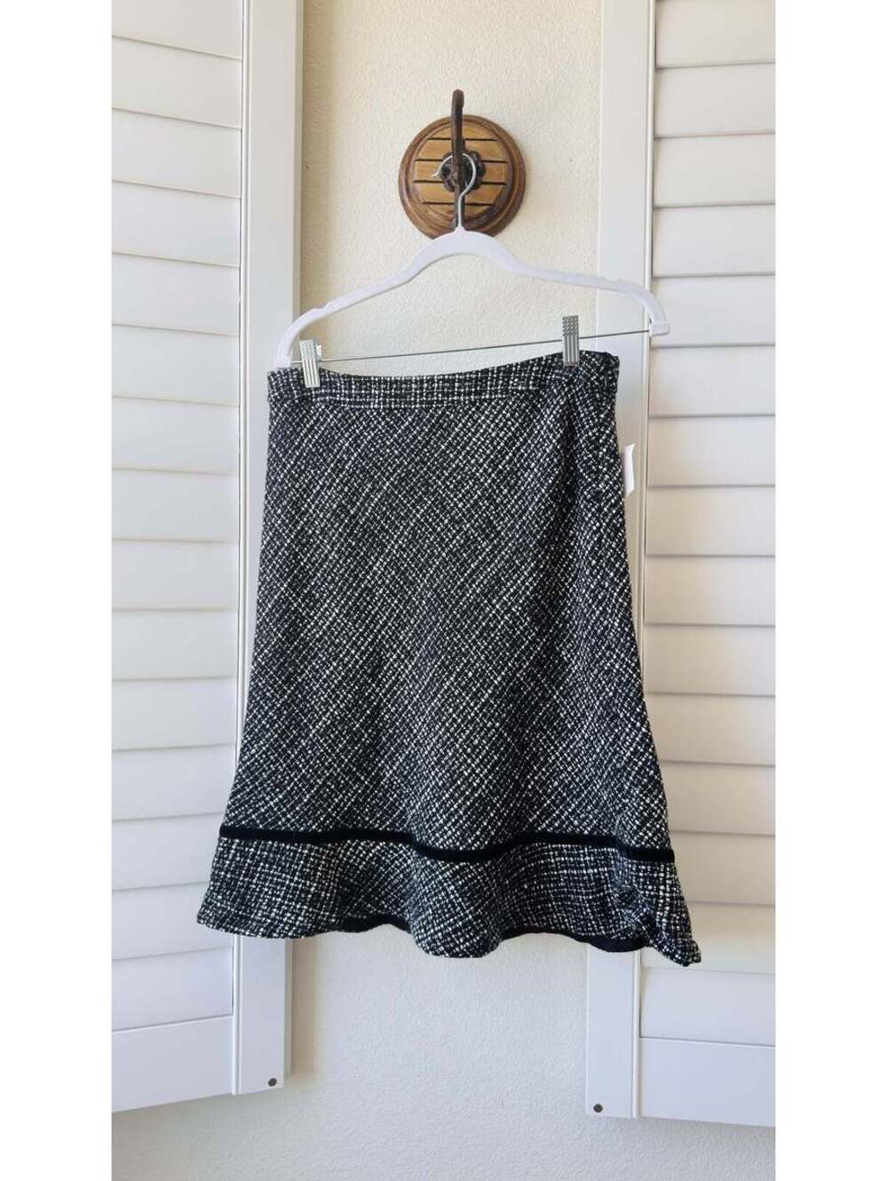 GAP Black & White Tweed Wool Blend Flounce Skirt - Size 6